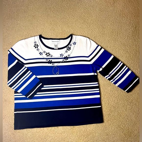 Alfred Dunner Embellished Neckline Top- Royal, Navy, and White- Size Large - Picture 1 of 7